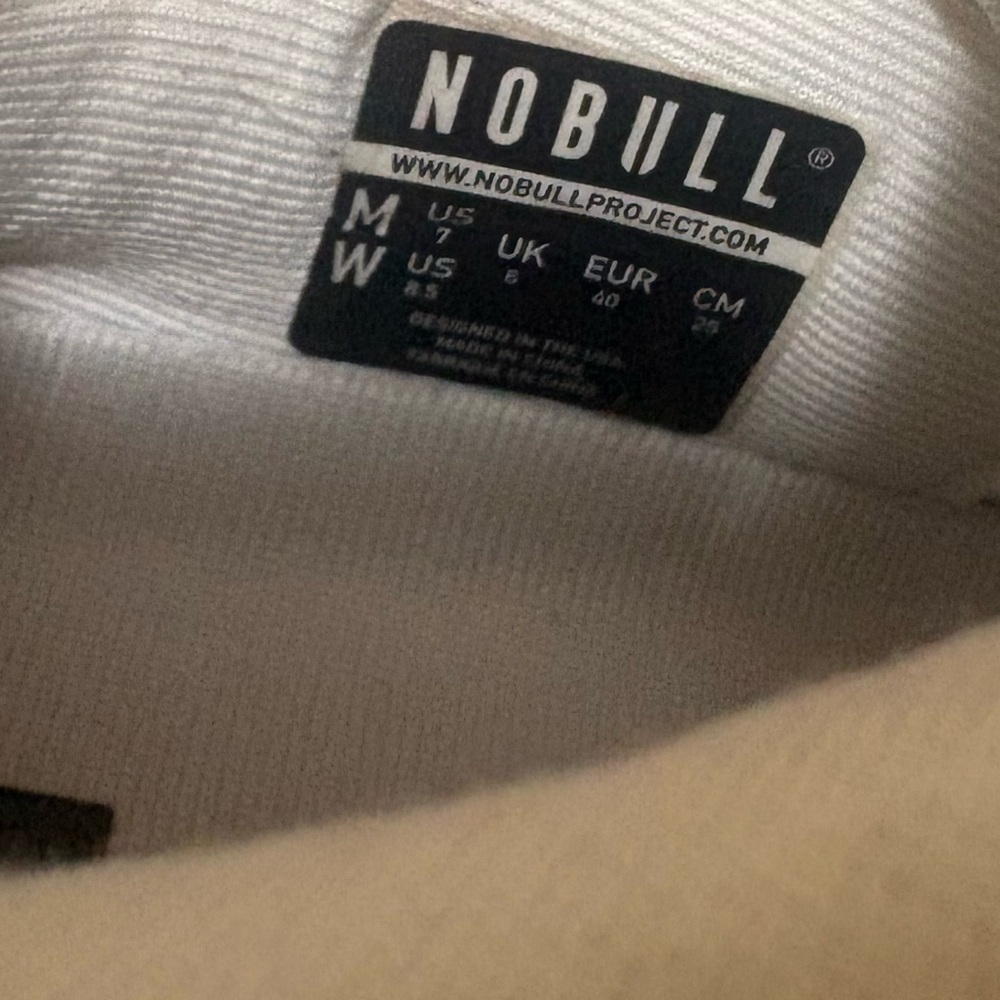 NOBULL White Knit Trainer with Gum-Toned Sole M7 W8.5 - Picture 4 of 5